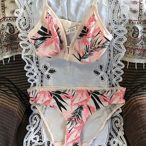 NWOT bra and panty set